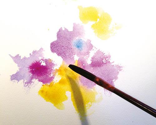 Рисуем цветы акварелью свободными мазками - шаг 1