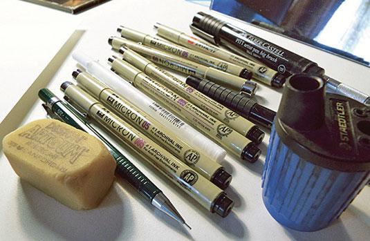 Некоторые художники предпочитают кисточкам капиллярные ручки