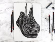 Как рисовать обувь угольным карандашом
